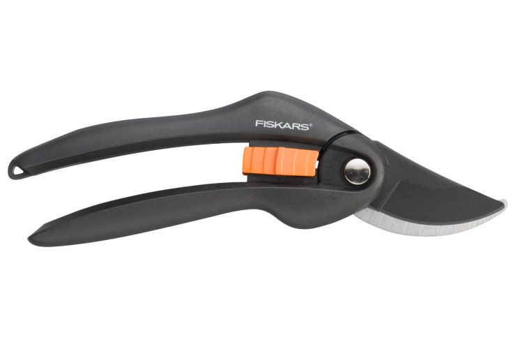מזמרת מעקף P26 מבית FISKARS דגם: 1000567